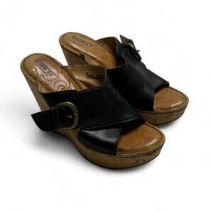 Born handcrafted footwear Black leather platform wedge sandals buckle size 6